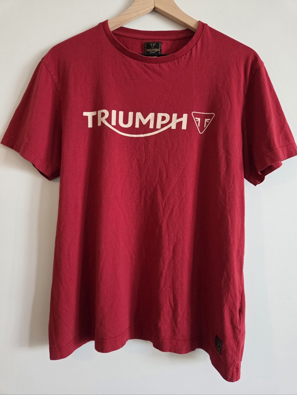 Triumph Motocycles Red Logo Graphic T Shirt Mens Size Large - Picture 2 of 7
